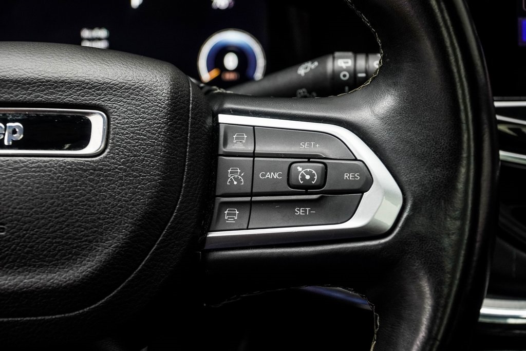 Vehicle image 29 of 39