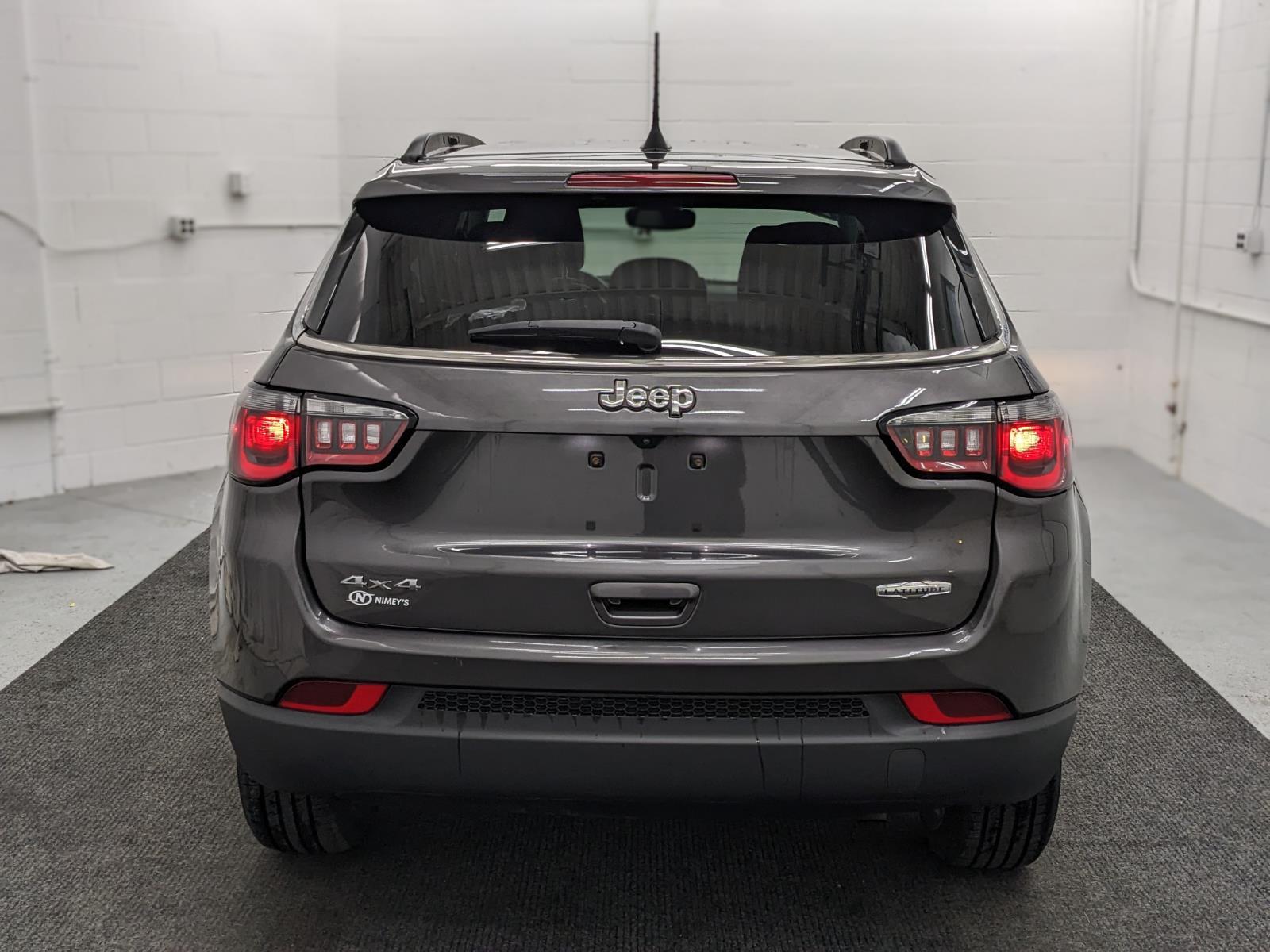 Vehicle image 5 of 31