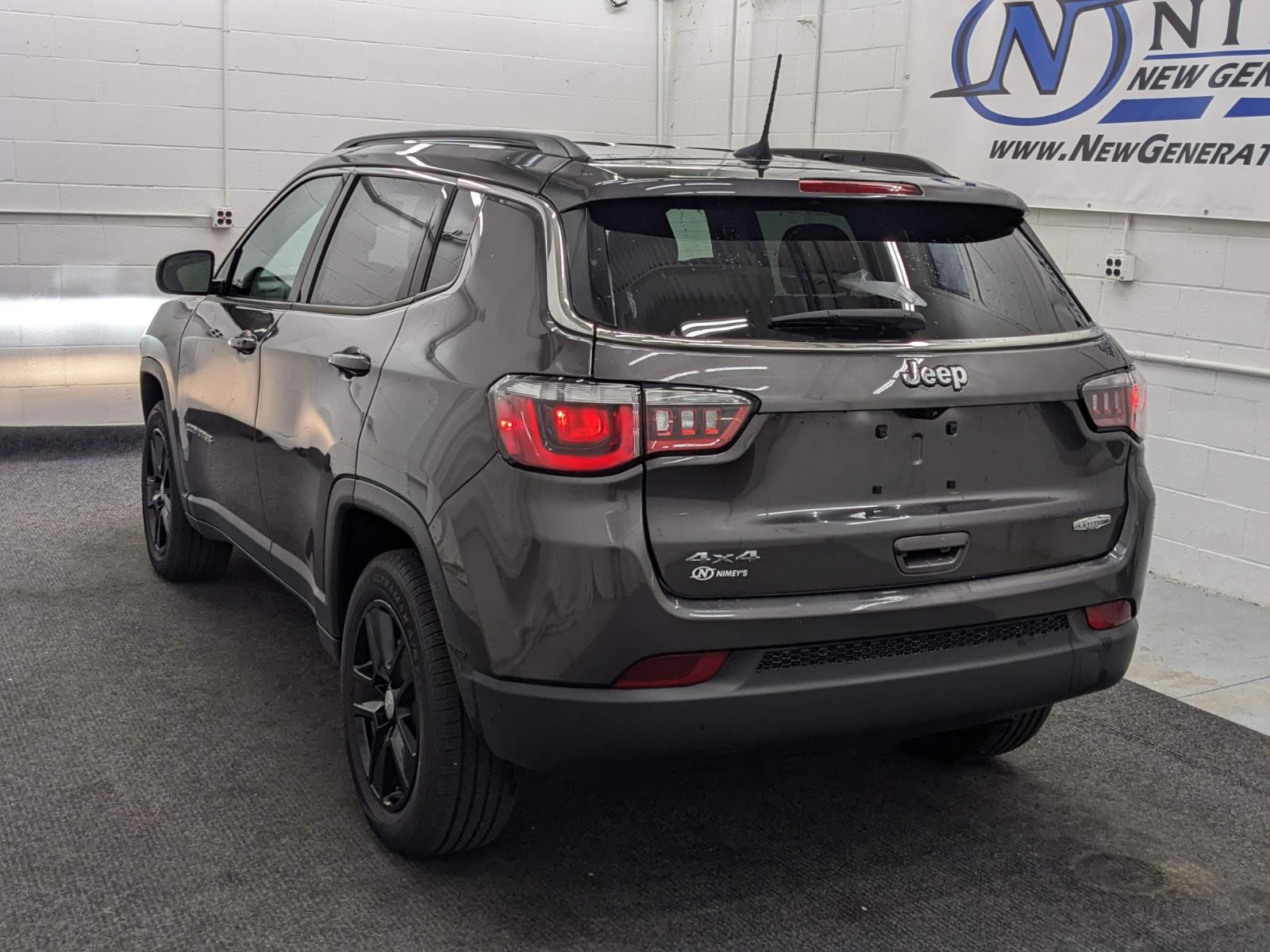 Vehicle image 6 of 31
