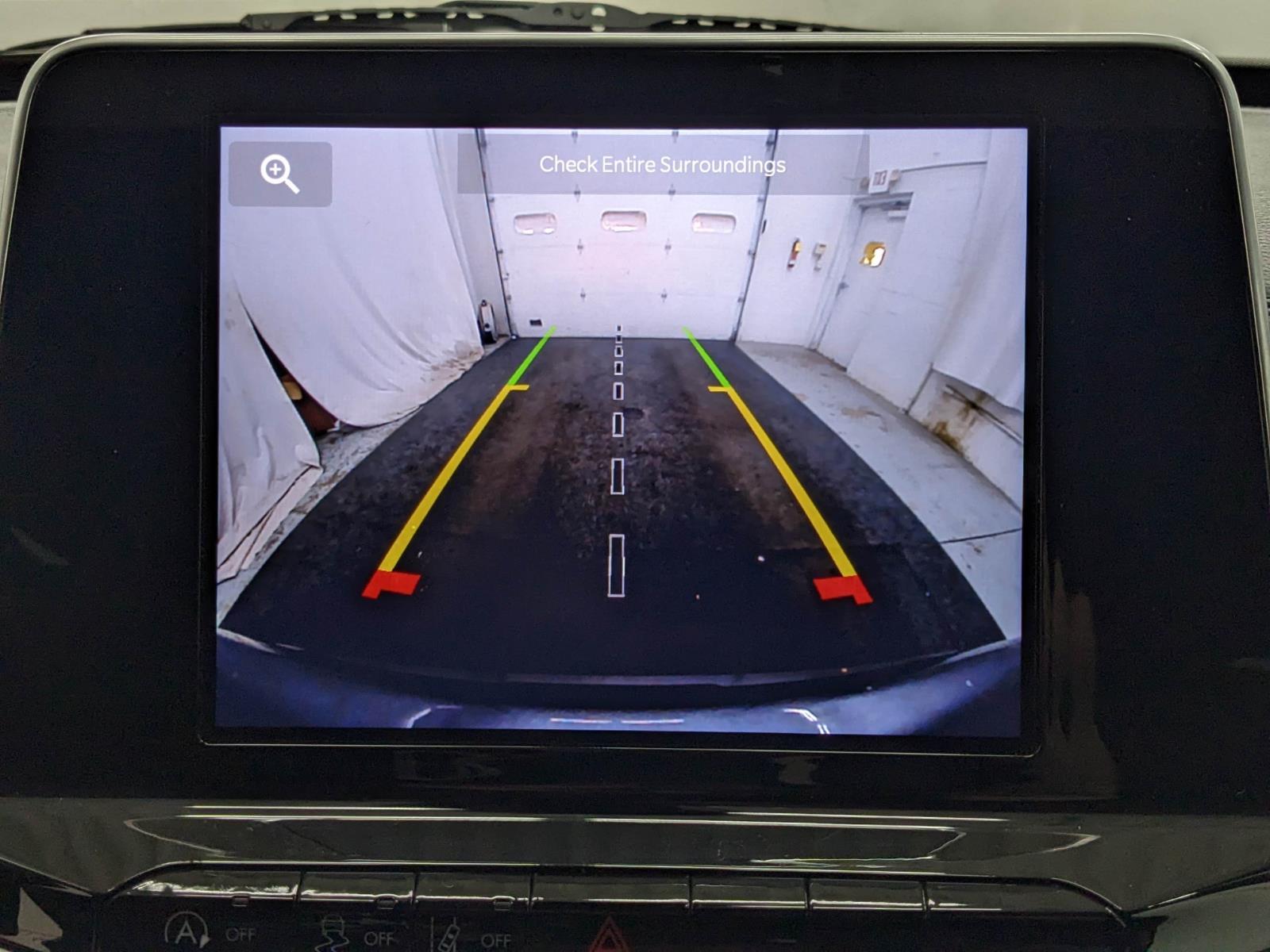 Vehicle image 13 of 31