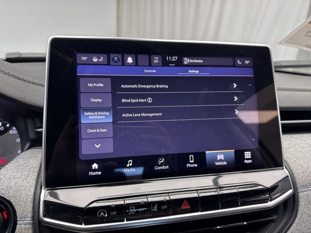 Vehicle image 21 of 29