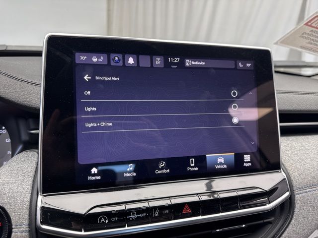 Vehicle image 23 of 29