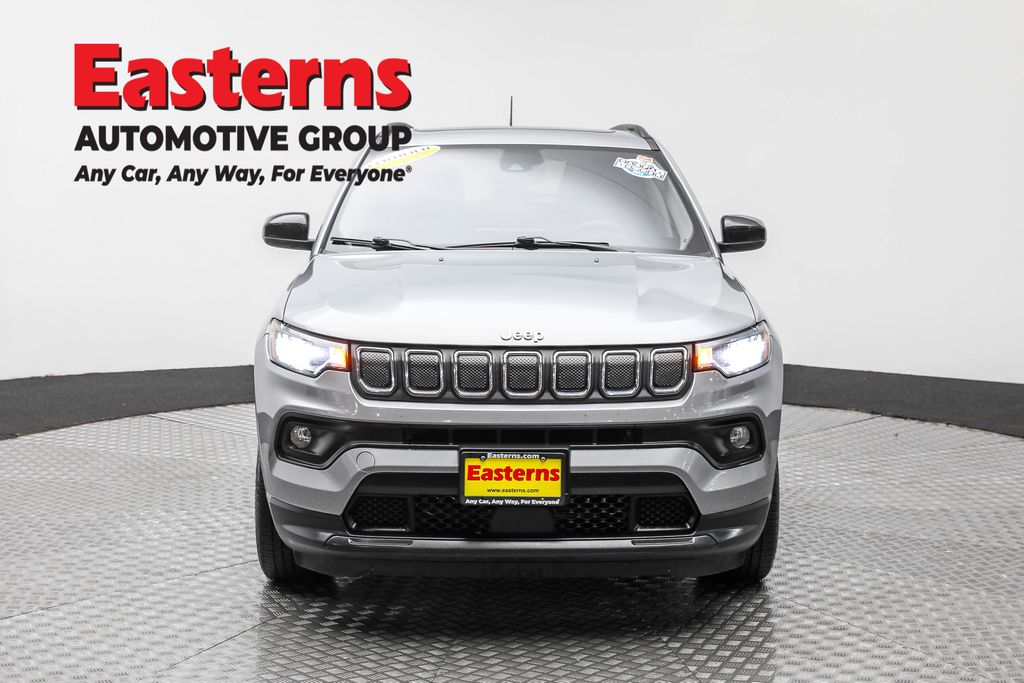 2022 Jeep Compass Latitude Image 9 of 62