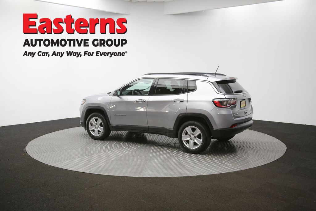 2022 Jeep Compass Latitude Image 32 of 62