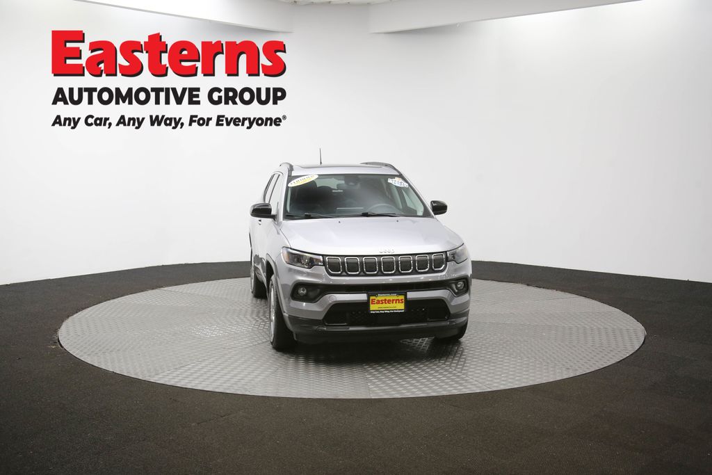 2022 Jeep Compass Latitude Image 14 of 62