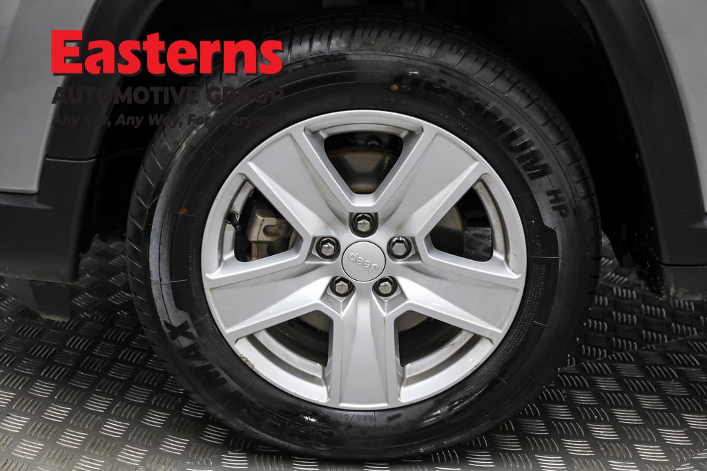 2022 Jeep Compass Latitude Image 38 of 62