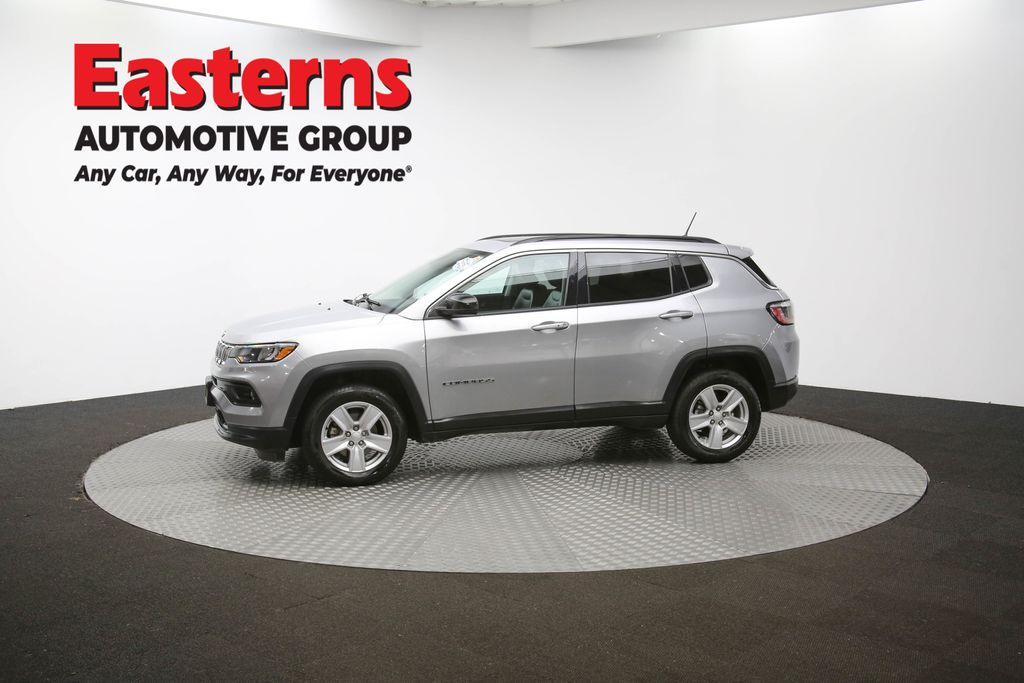 2022 Jeep Compass Latitude Image 6 of 62
