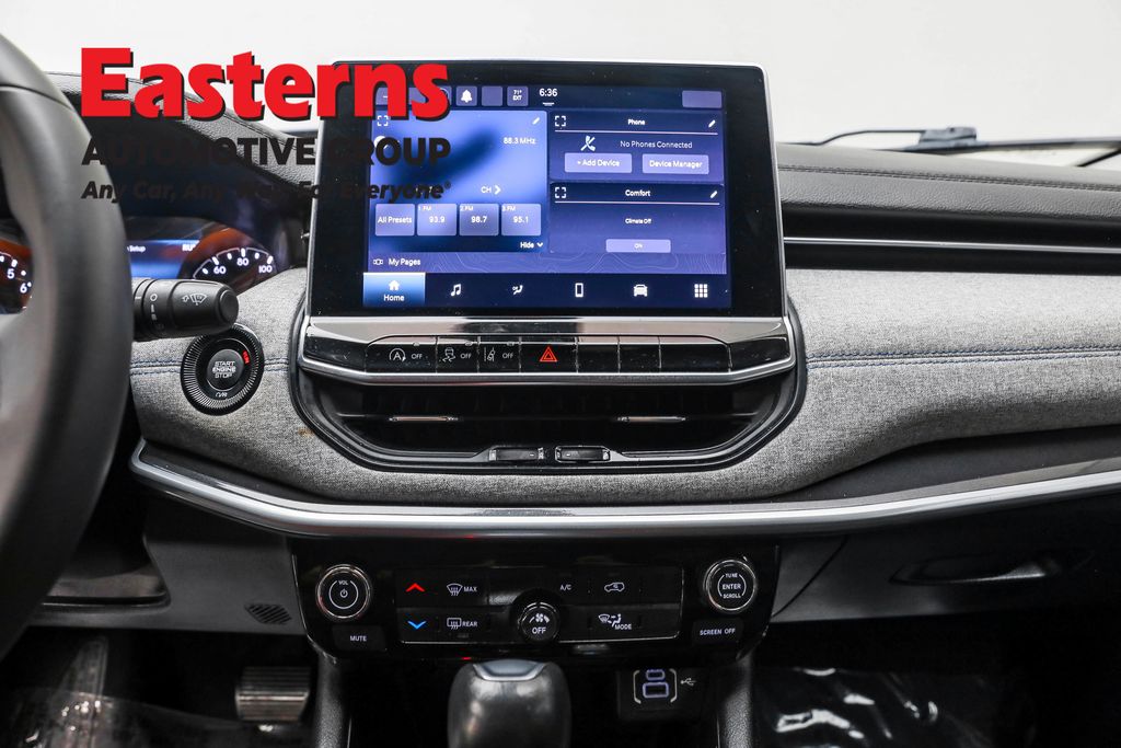 2022 Jeep Compass Latitude Image 49 of 62