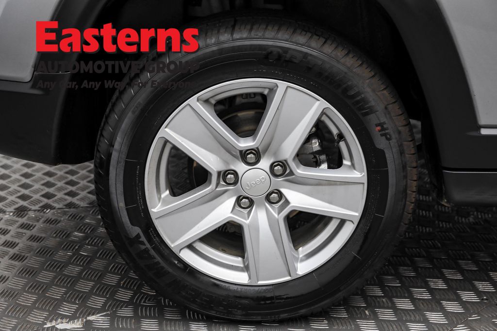 2022 Jeep Compass Latitude Image 41 of 62