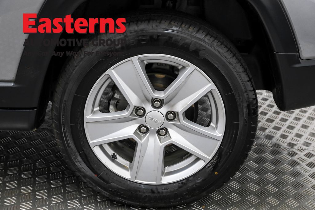 2022 Jeep Compass Latitude Image 40 of 62