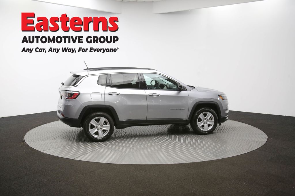 2022 Jeep Compass Latitude Image 25 of 62