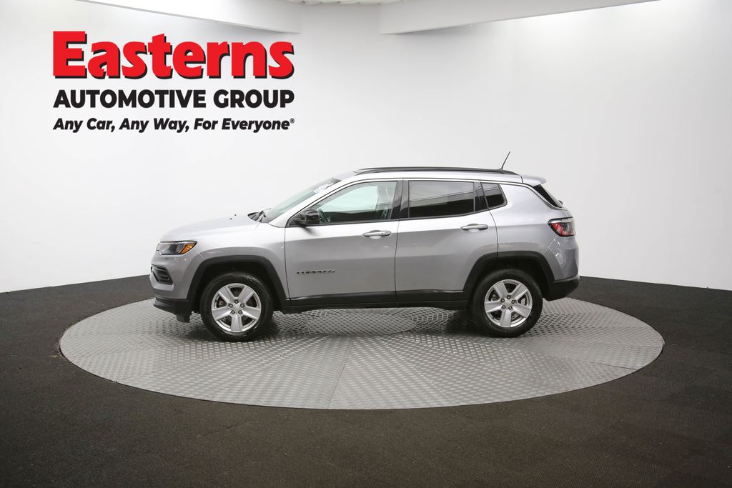 2022 Jeep Compass Latitude Image 35 of 62