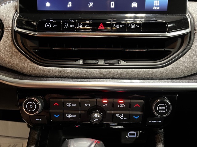 Vehicle image 42 of 46