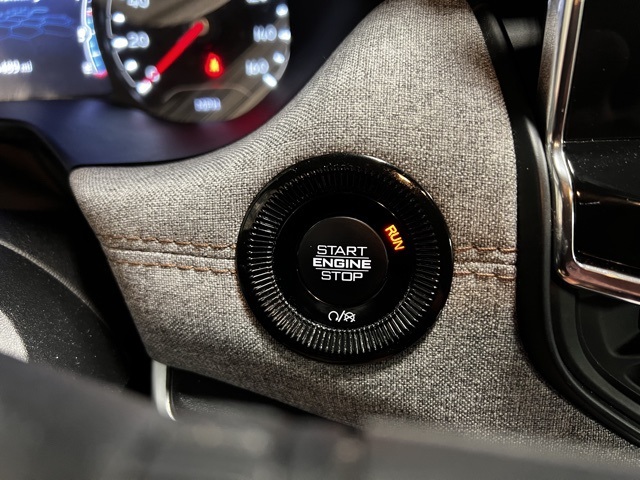 Vehicle image 39 of 46