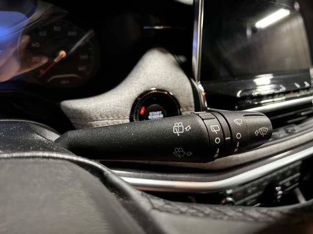 Vehicle image 36 of 46