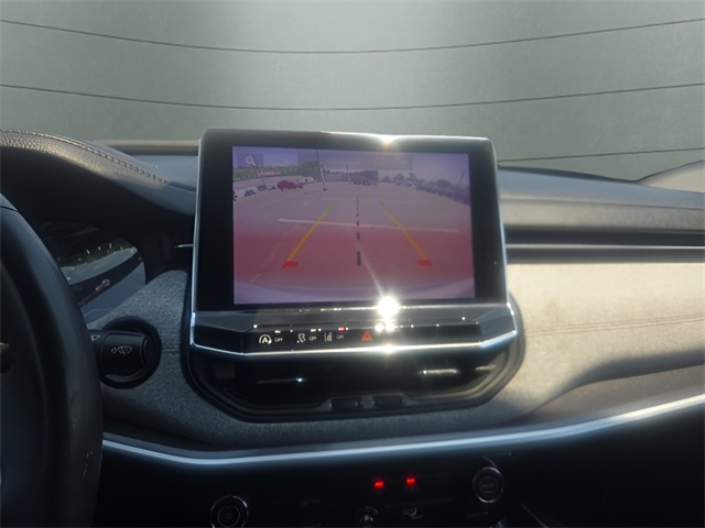 Vehicle image 19 of 26