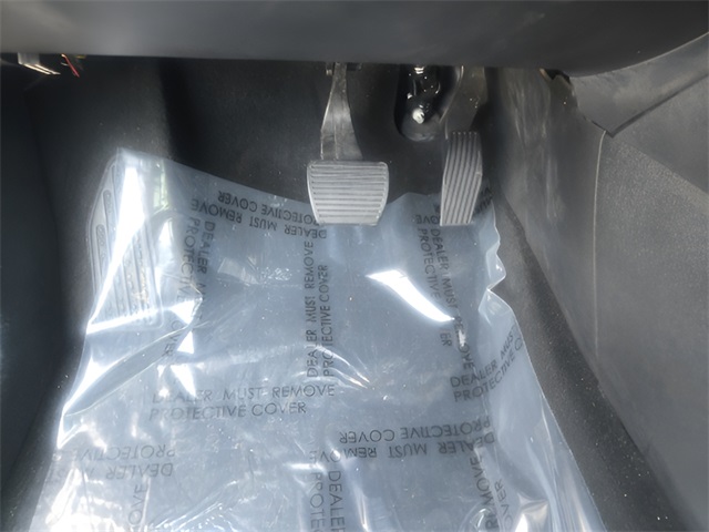 Vehicle image 21 of 26