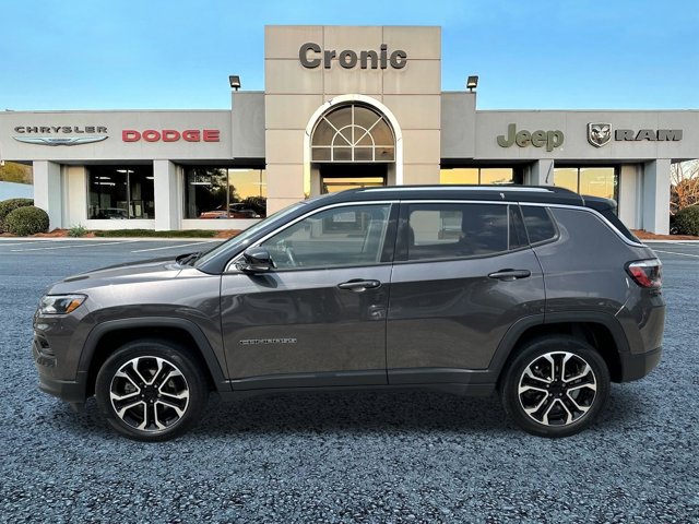Vehicle image 12 of 39