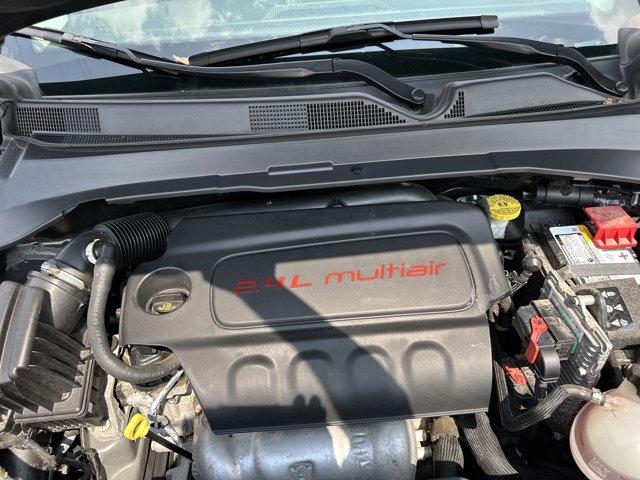 Vehicle image 18 of 39