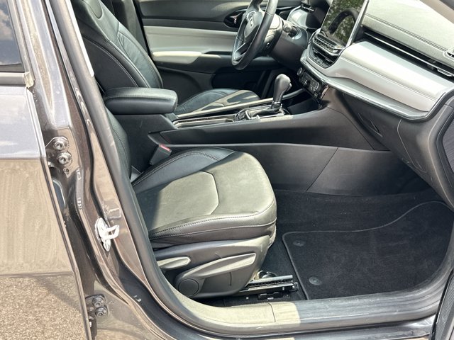 Vehicle image 20 of 39