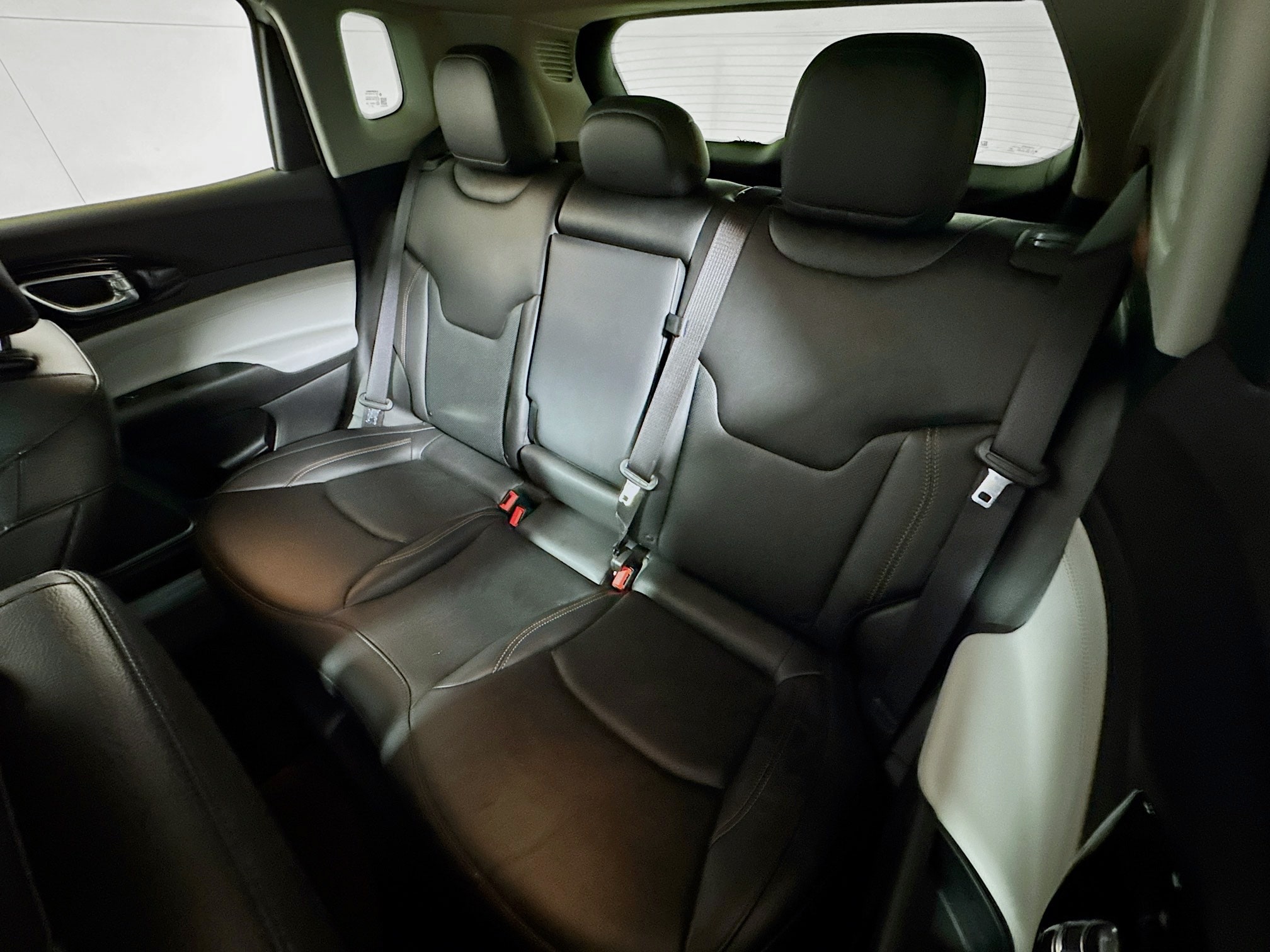 2022 Jeep Compass Limited Image 11 of 29