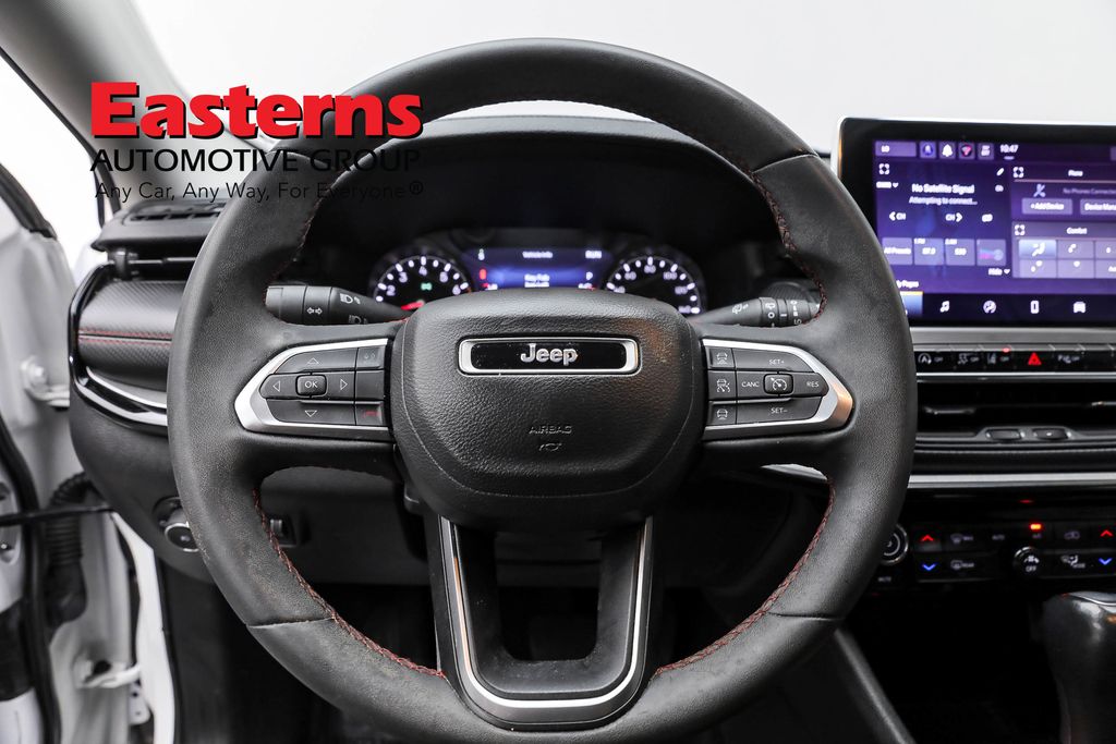 Vehicle image 46 of 61