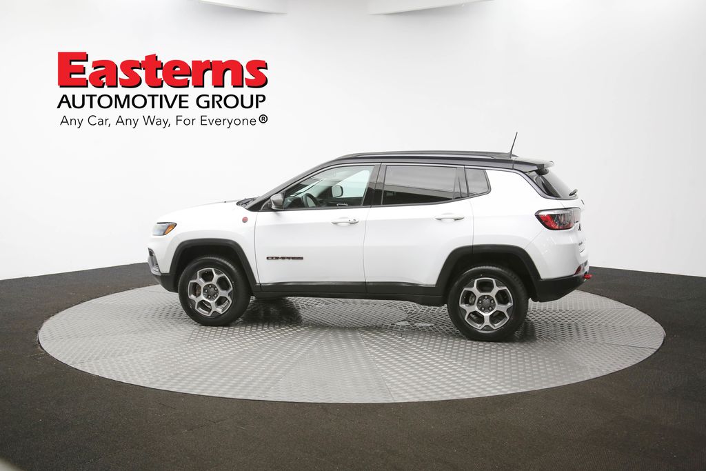 Vehicle image 36 of 61