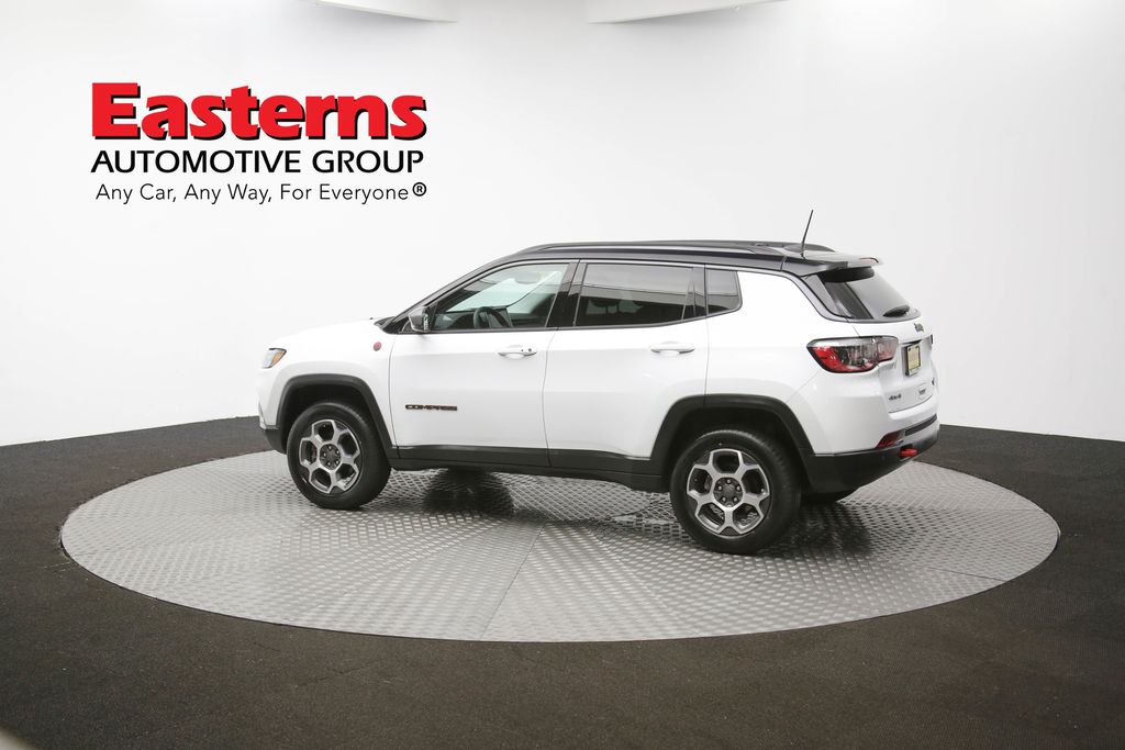Vehicle image 31 of 61