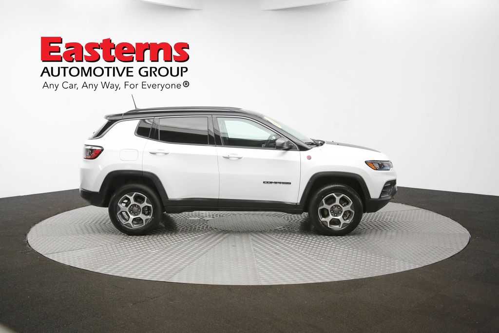 Vehicle image 18 of 61