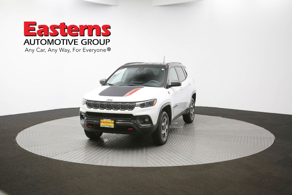 Vehicle image 2 of 61