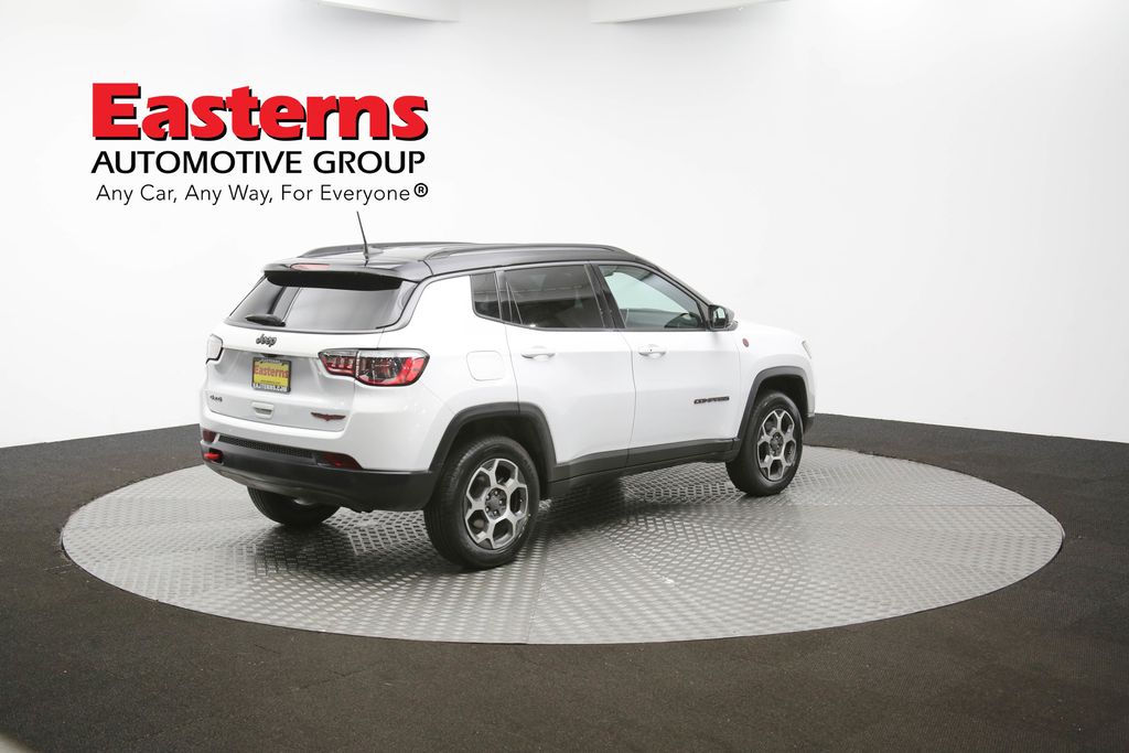 Vehicle image 20 of 61
