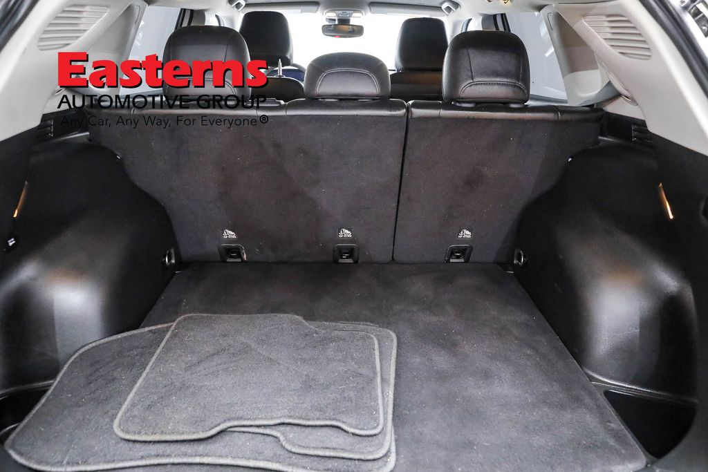 Vehicle image 43 of 61