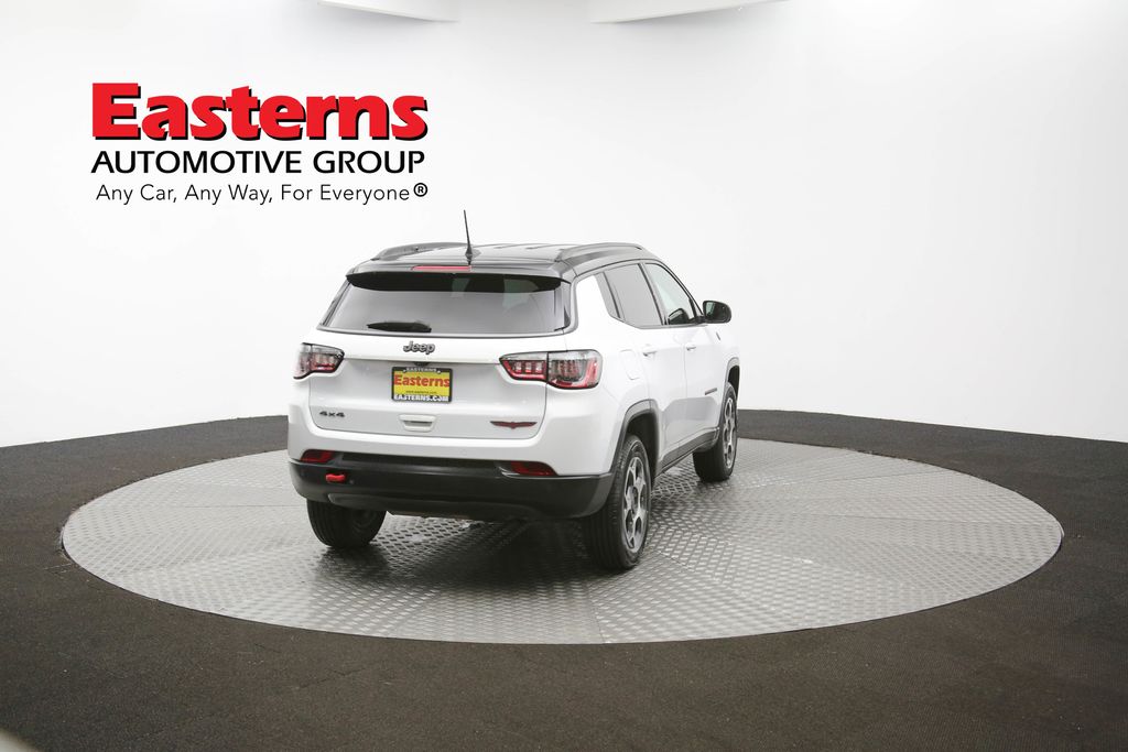 Vehicle image 22 of 61