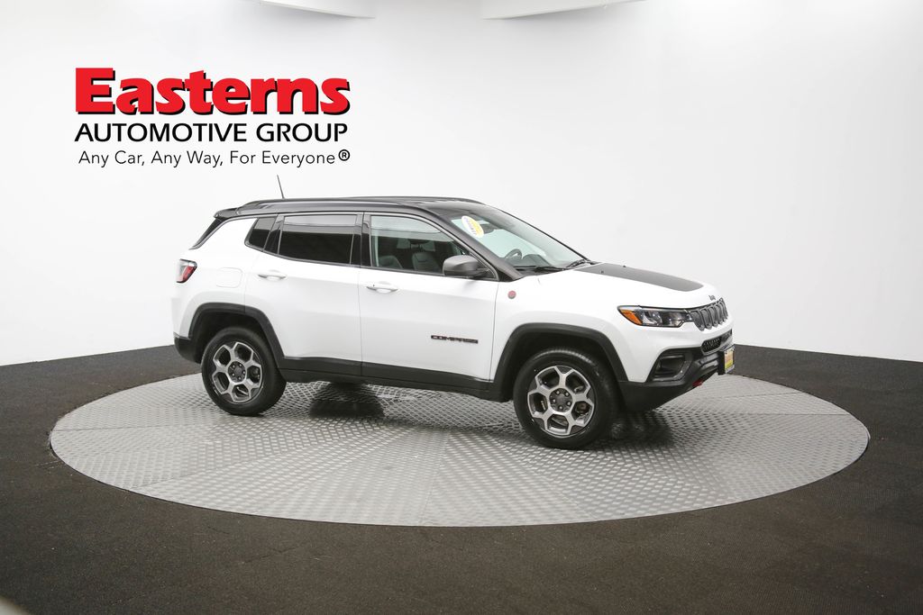 Vehicle image 11 of 61