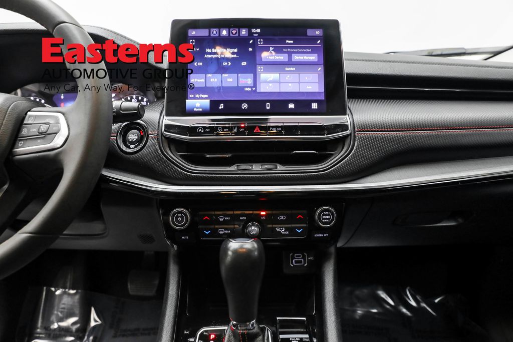 Vehicle image 56 of 61