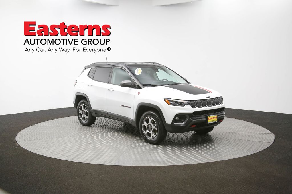 Vehicle image 10 of 61