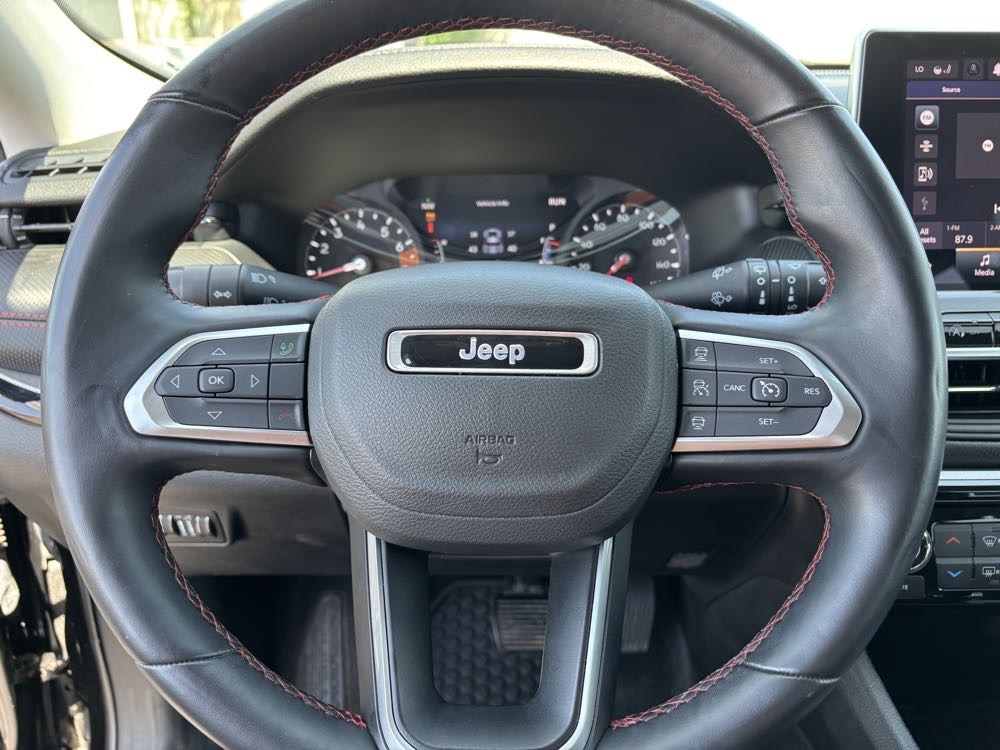 Vehicle image 15 of 35