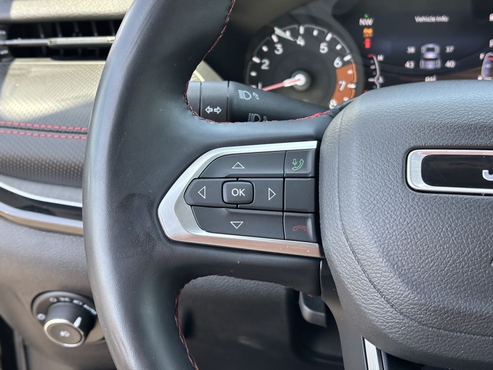 Vehicle image 17 of 35