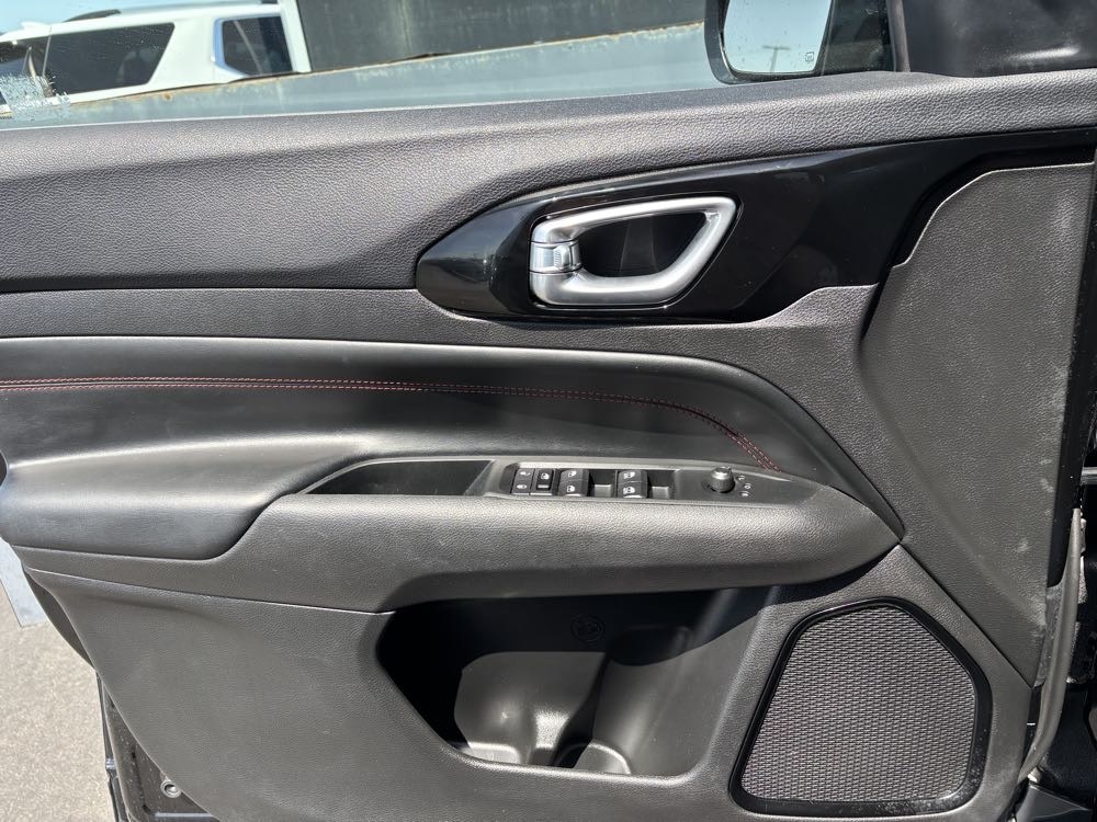 Vehicle image 24 of 35