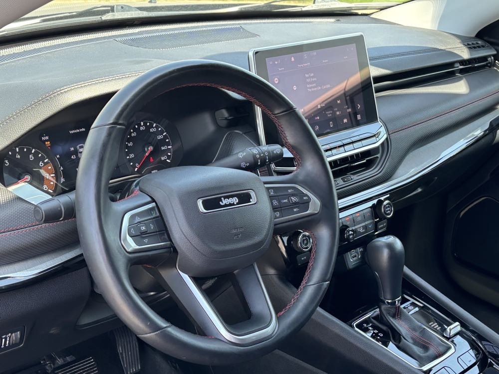 Vehicle image 9 of 35