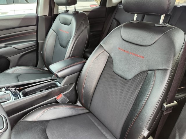 Vehicle image 24 of 28