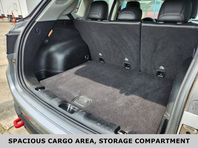Vehicle image 9 of 28