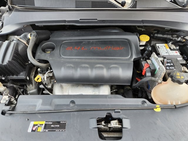 Vehicle image 18 of 28