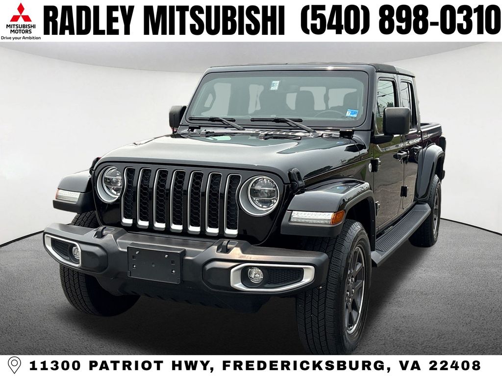 2022 Jeep Gladiator Overland Image 1 of 21