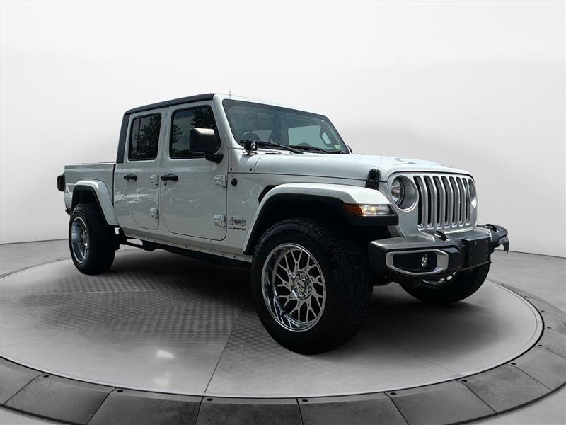 Vehicle image 2 of 14