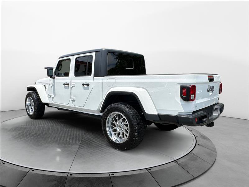 Vehicle image 6 of 14
