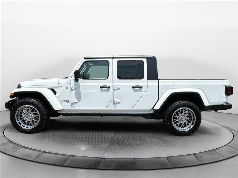 Vehicle image 7 of 14