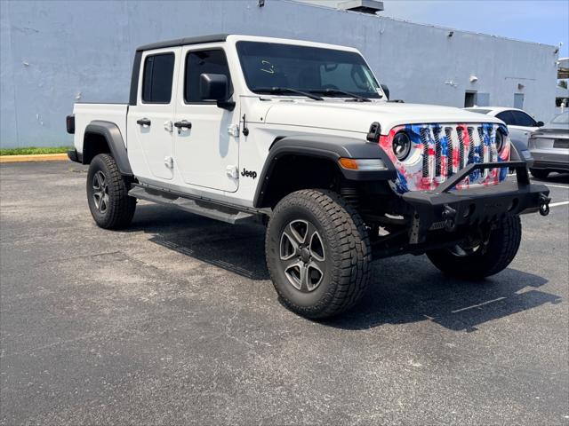 2022 Jeep Gladiator Sport Image 3 of 24