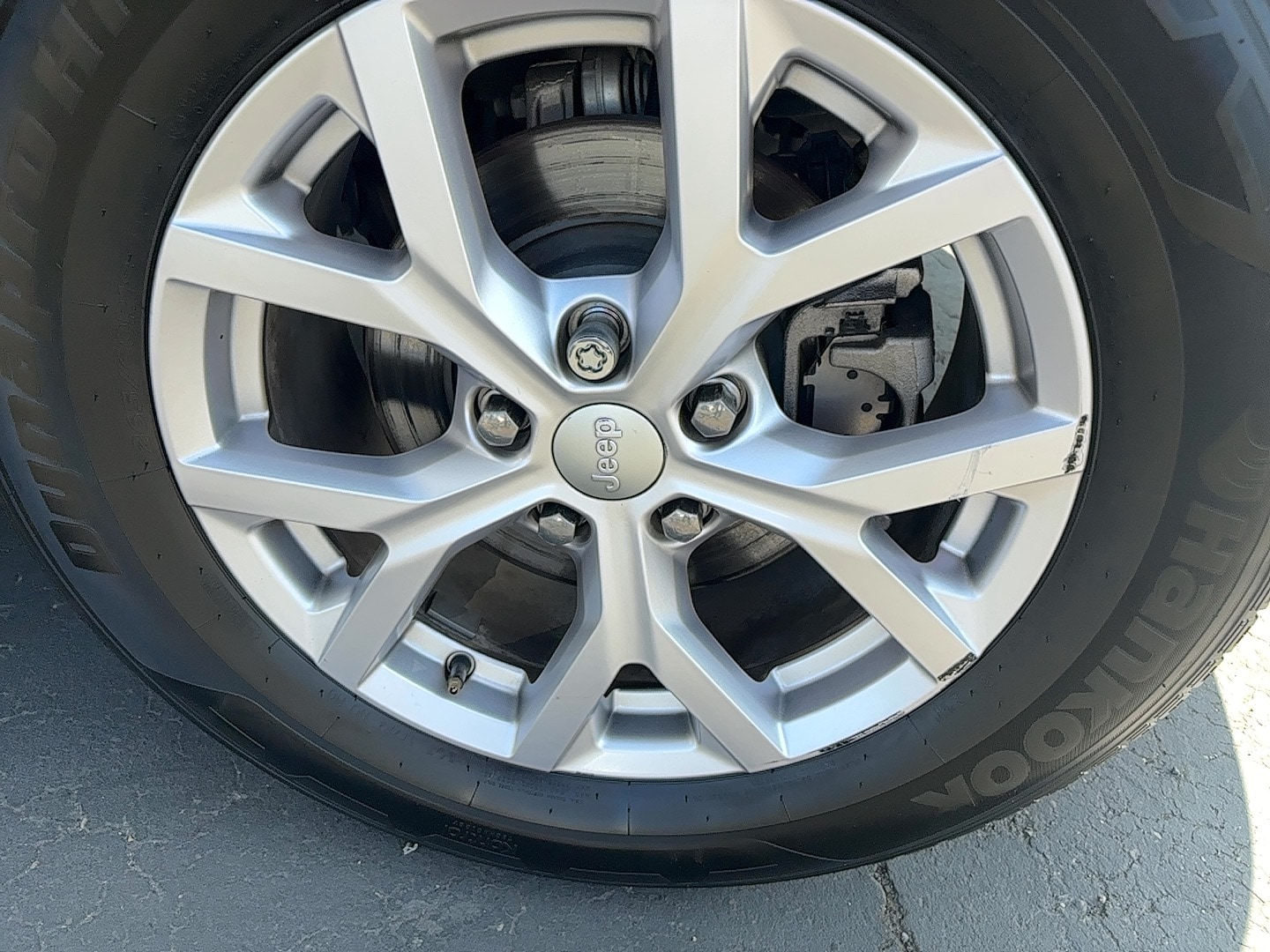 Vehicle image 6 of 17