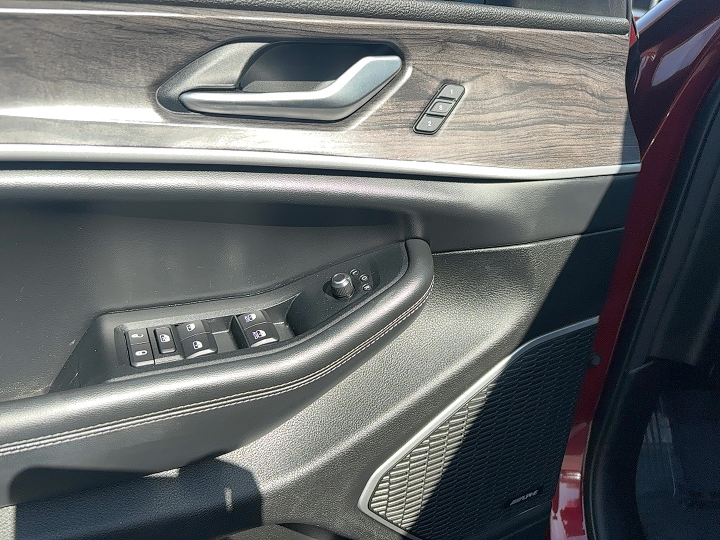 Vehicle image 13 of 17